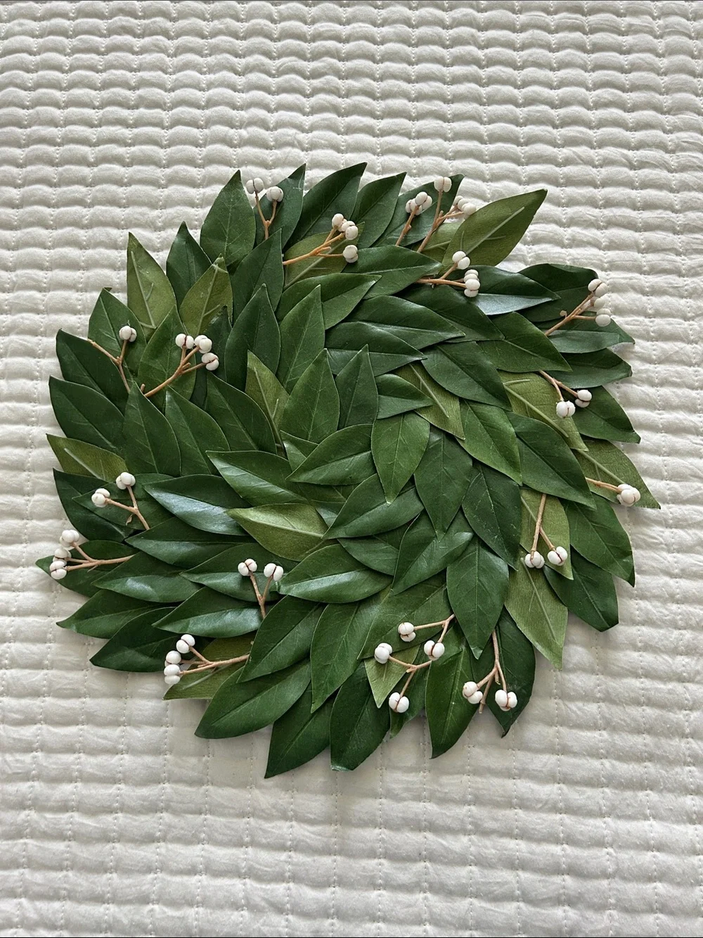 Pottery Barn Leafy Plate Chargers, Set of 4 (Set A)